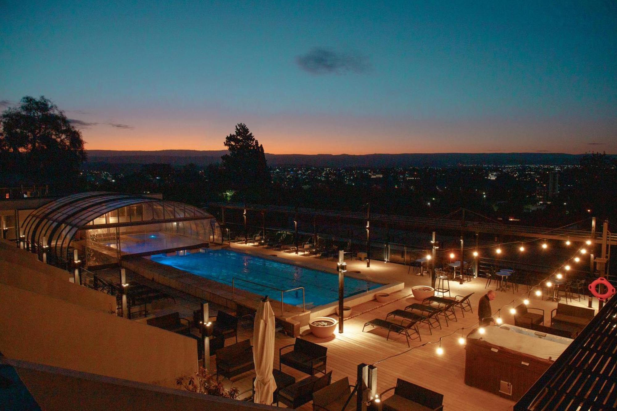Pinares Panorama Suites, Spa & Convention Center Вилья-Карлос-Пас Экстерьер фото
